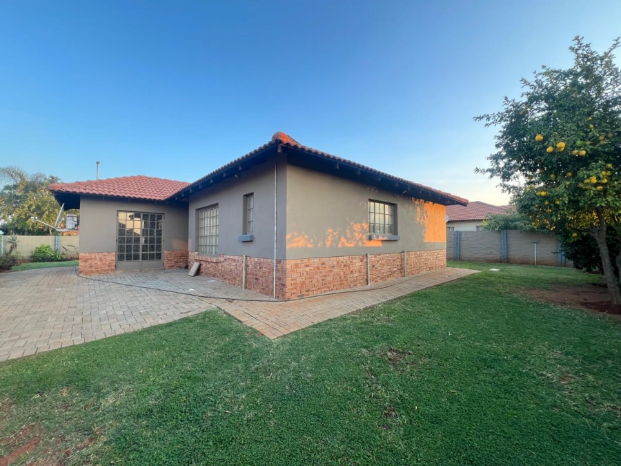 3 Bedroom Property for Sale in Waterkloof North West